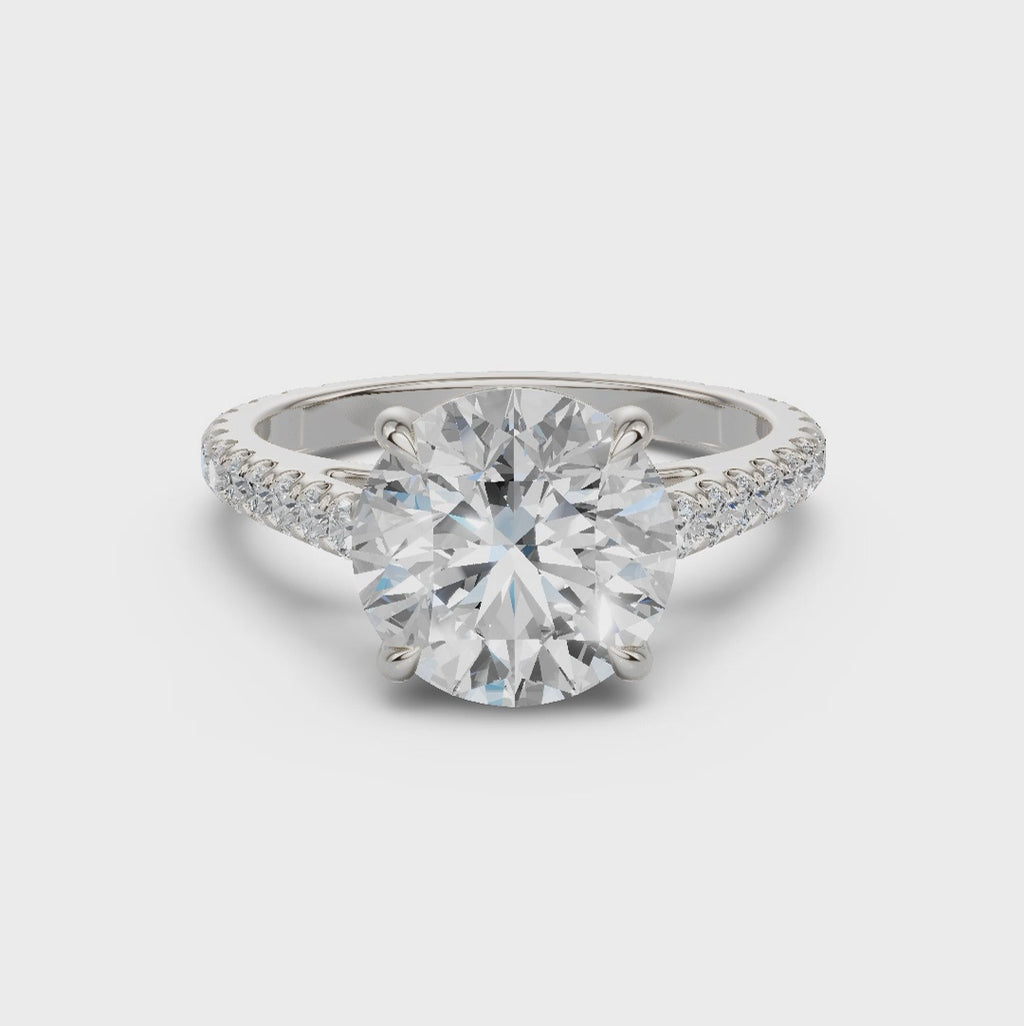 The Round Pave
